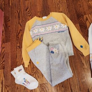 Daisy Girl Scout Uniform Bundle Size 6-6x and 7-8